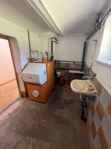 �lheizung sanierungsbed�rftiges EFH mit viel Entwicklungspotential