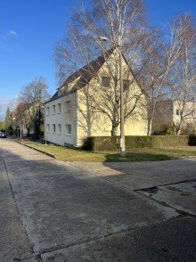 Hausansicht Handwerker/Kapitalanleger aufgepasst: MFH zum weiteren Ausbau